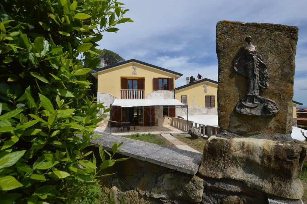 Villa Le Querciolaie Monteverdi Marittimo Eksteriør bilde